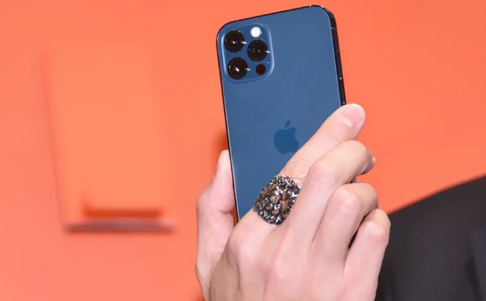 金门苹果手机维修分享iPhone12系列重启方法教程 